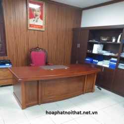 ban-giam-doc-hoa-phat-DT1890VM12-DT1890V12
