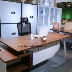 Bàn giám đốc Hòa Phát