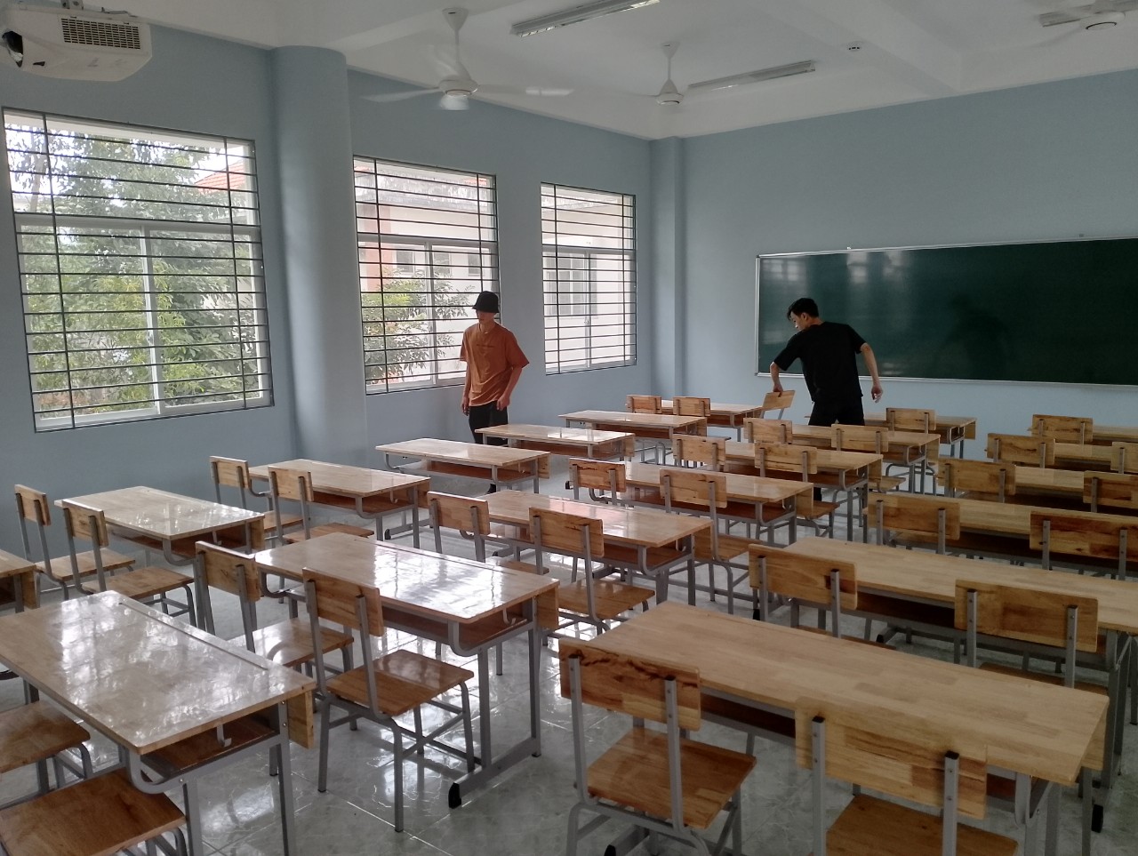 Vị trí đặt bàn học cấp 3 phù hợp